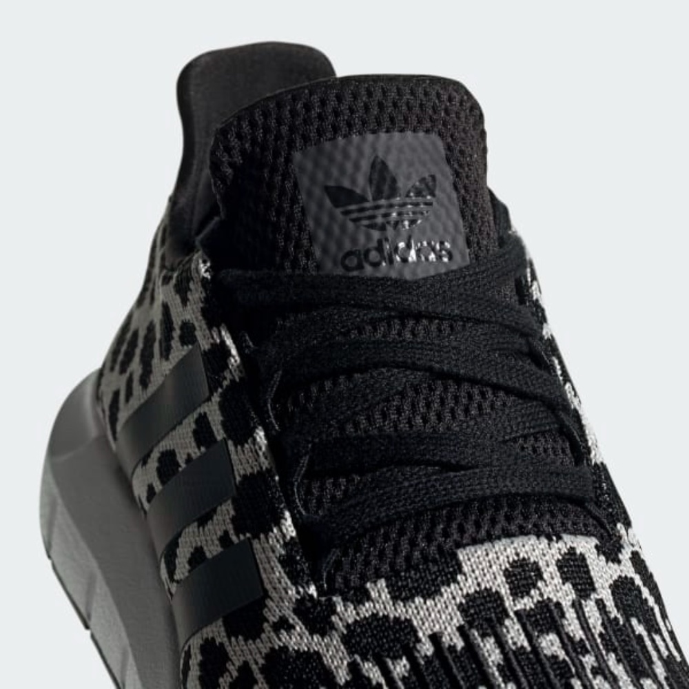 Adidas Swift Run Womens Running Shoes White Black Leopard BD7962 NEW Multi Sz - Picture 8 of 10